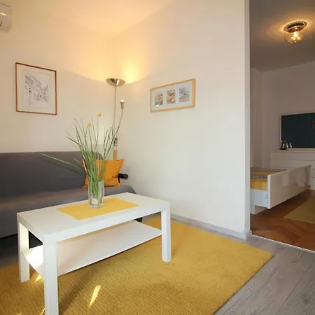 Dr. Igda Apartments Porec Exterior photo