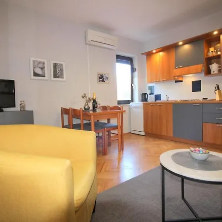 Dr. Igda Apartments Porec Exterior photo