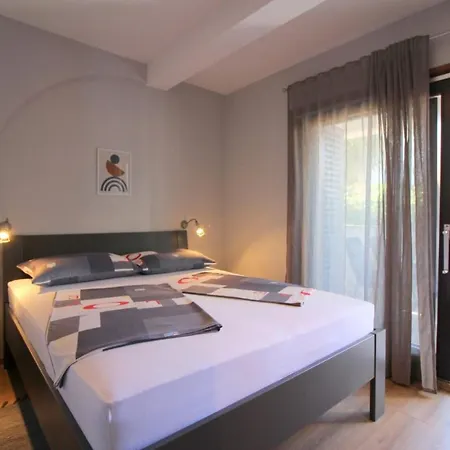 Dr. Igda Apartments Porec Exterior photo