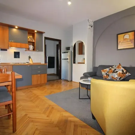 Dr. Igda Apartments Porec Exterior photo