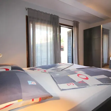 Dr. Igda Apartments Porec Exterior photo