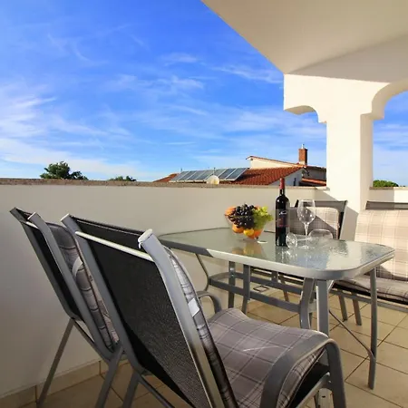 Dr. Igda Apartments Porec Exterior photo