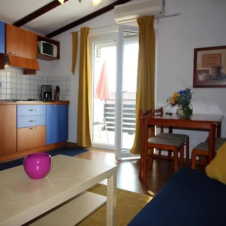 Dr. Igda Apartments Porec Exterior photo