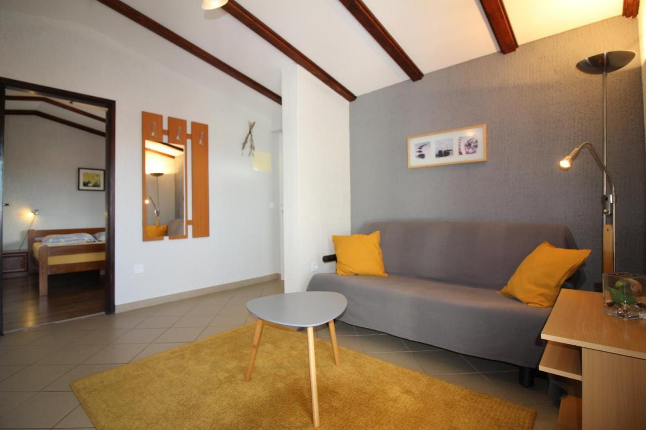Dr. Igda Apartment